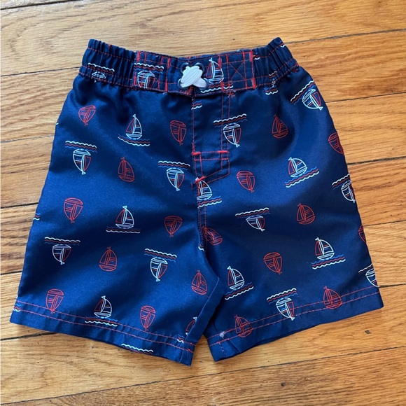 Freestyle Revolution Swim Shirt and Trunks Set, Size 12 Months - Picture 6 of 9